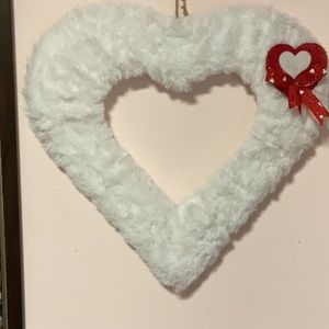 Valentines heart 13x13” love Farmhouse door hanger arts and crafts handmade